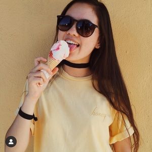 honey brandy melville t-shirt